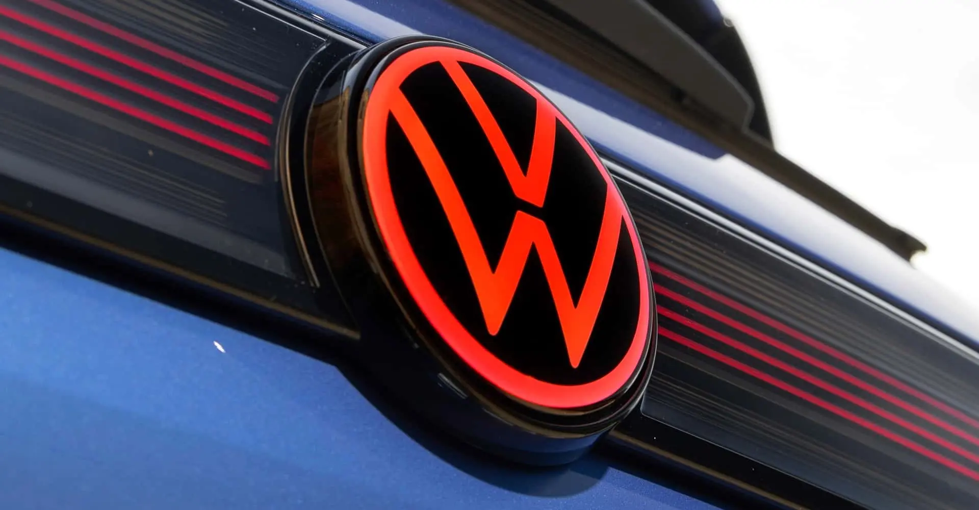 Volkswagen’de Büyük Yeniden Yapılanma: 100 Bin Kişilik İşten Çıkarma ve Fabrika Kapanışları Gündemde