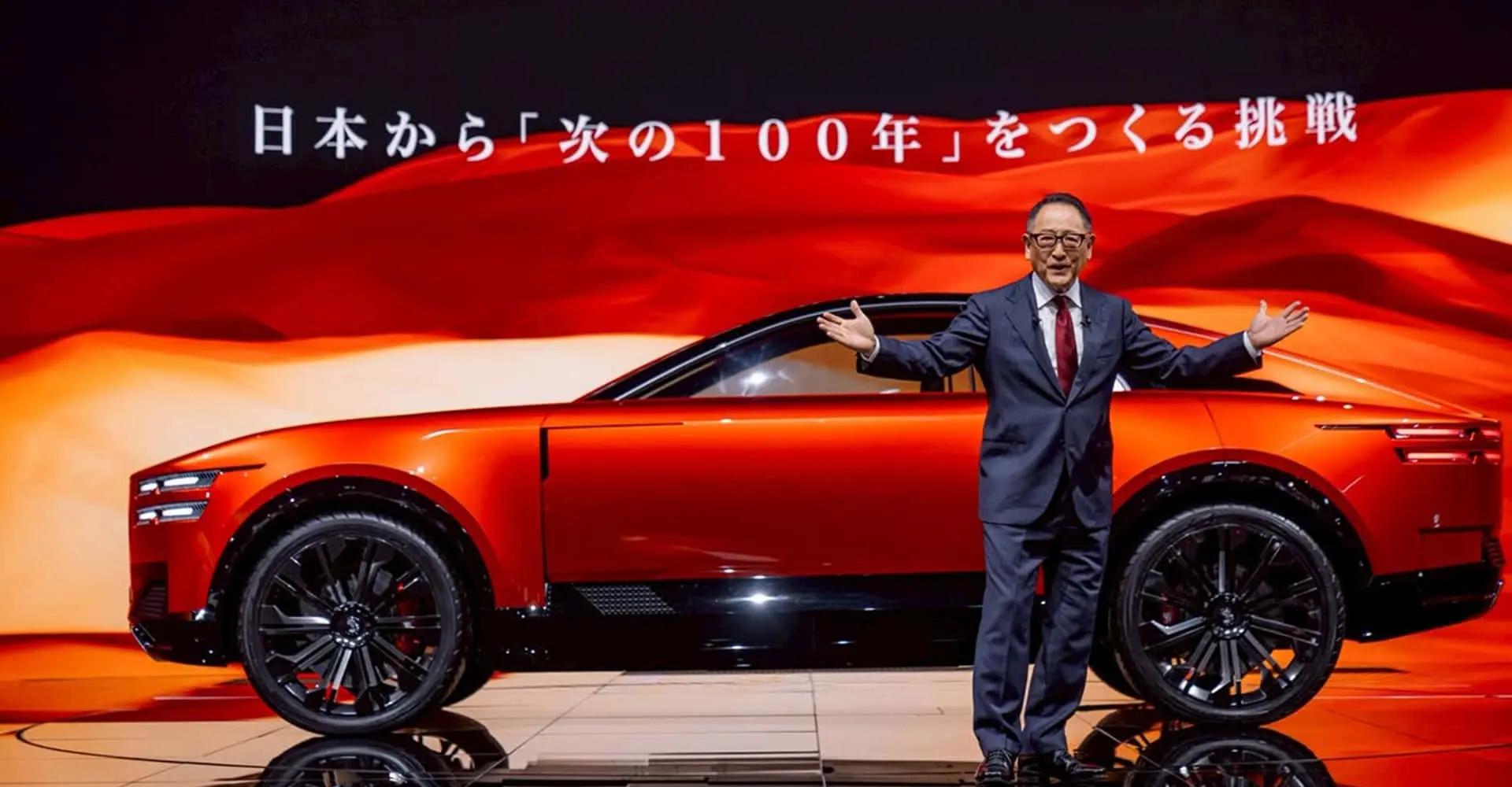 Toyota Başkanı Akio Toyoda’dan Çarpıcı İtiraf: ‘Elektrikli Araçlara Geçişte Kendimi Yalnız Hissediyorum’