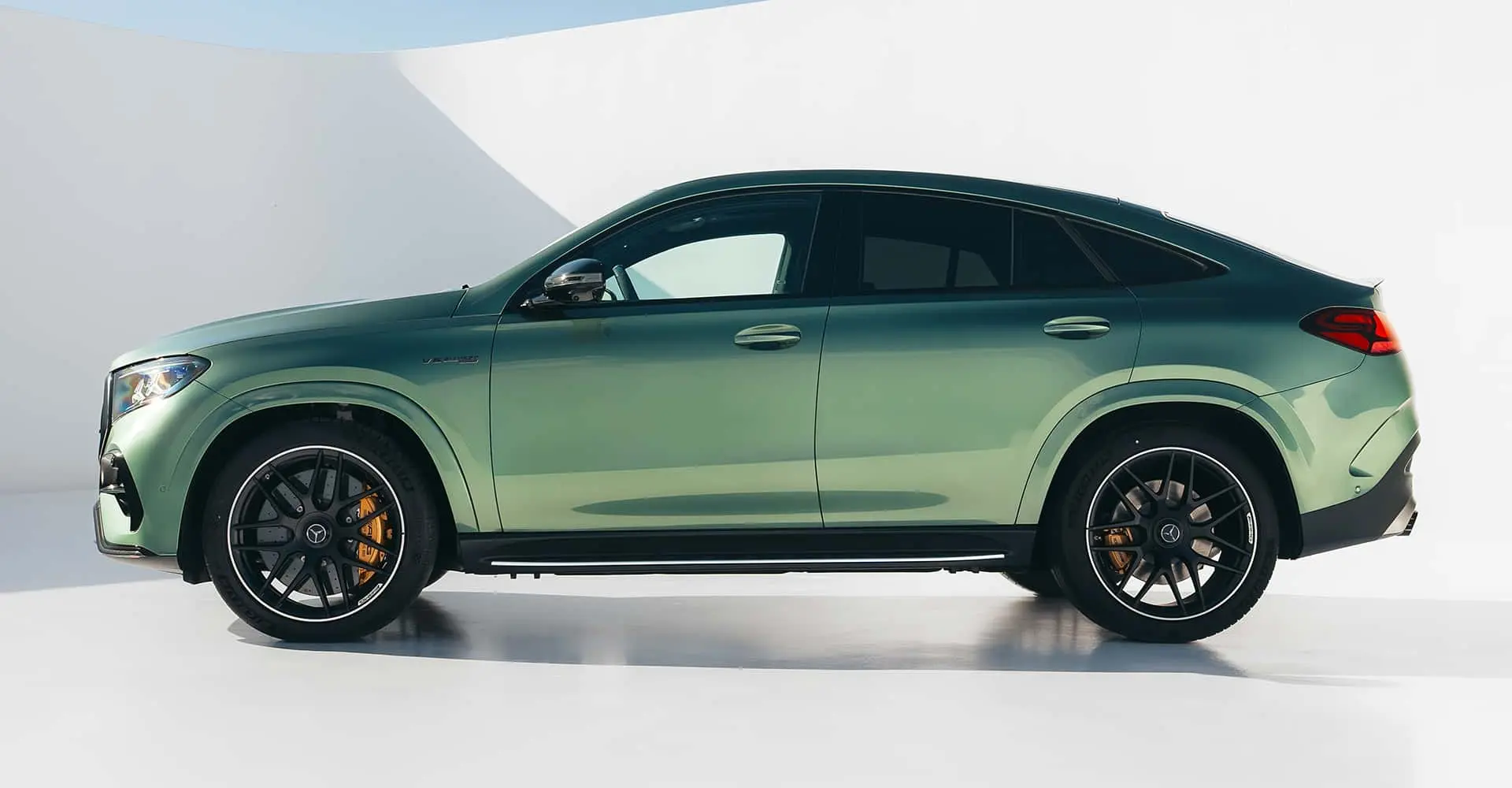 Mercedes-AMG’nin Güçlü V8 SUV Modelleri Yenilendi