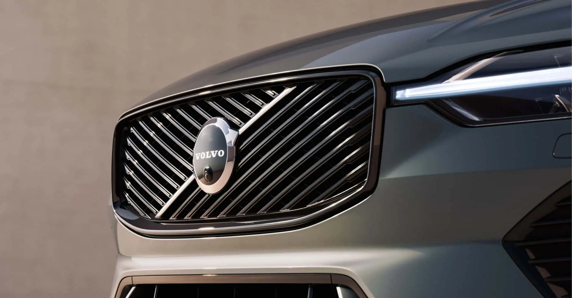 Volvo XC60 İçin Kapsamlı Güncelleme Hazırlığı: Elektrikli Menzil Artıyor