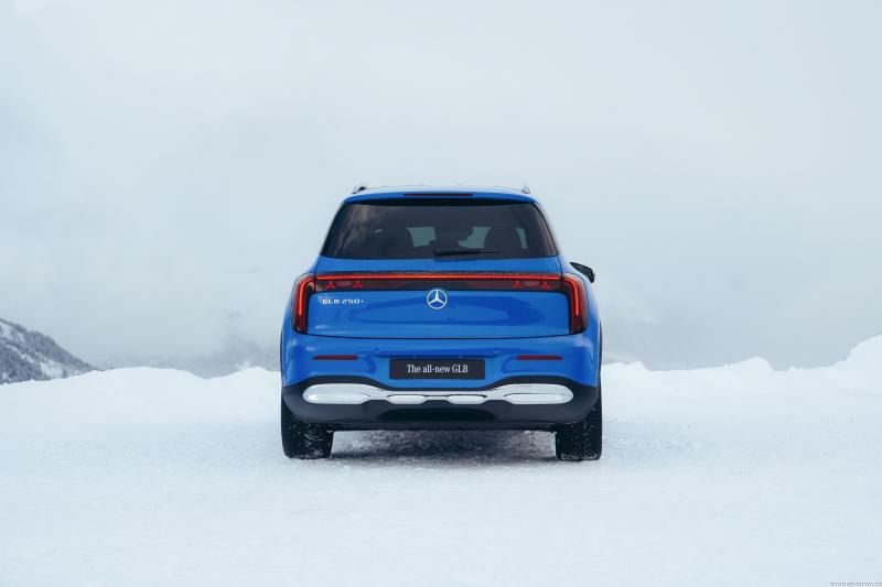 2026 Mercedes GLB 200 Plus görsel 4