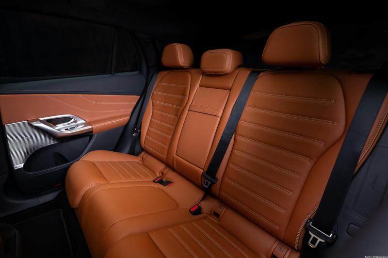 2026 Mercedes GLC 300d AMG görsel 6
