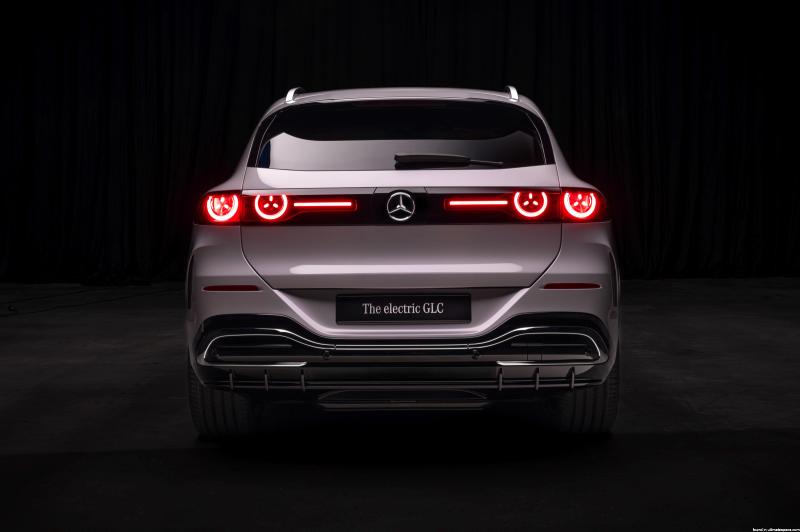 2026 Mercedes GLC 300d AMG görsel 4