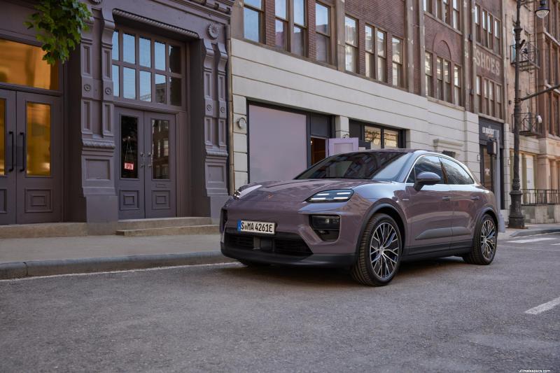 2026 Porsche Macan Electric 4 görsel 1