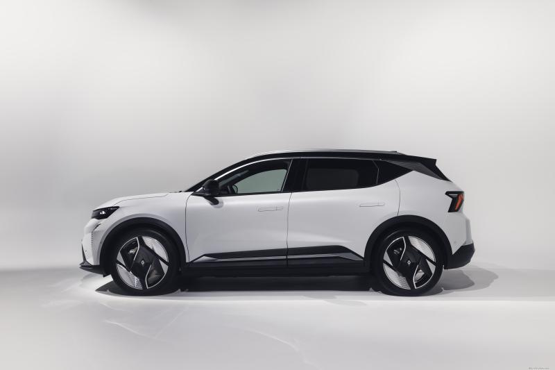 2026 Renault Scenic E-Tech Esprit Alpine görsel 2