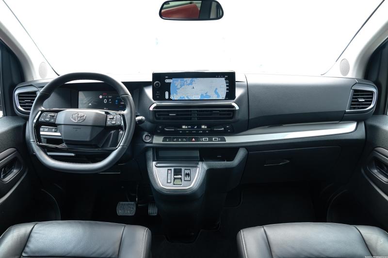 2026 Toyota Proace Verso 2.2 Passion görsel 4