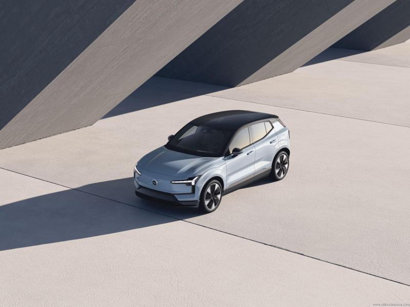 2026 Volvo EX30 Twin Motor görsel 2