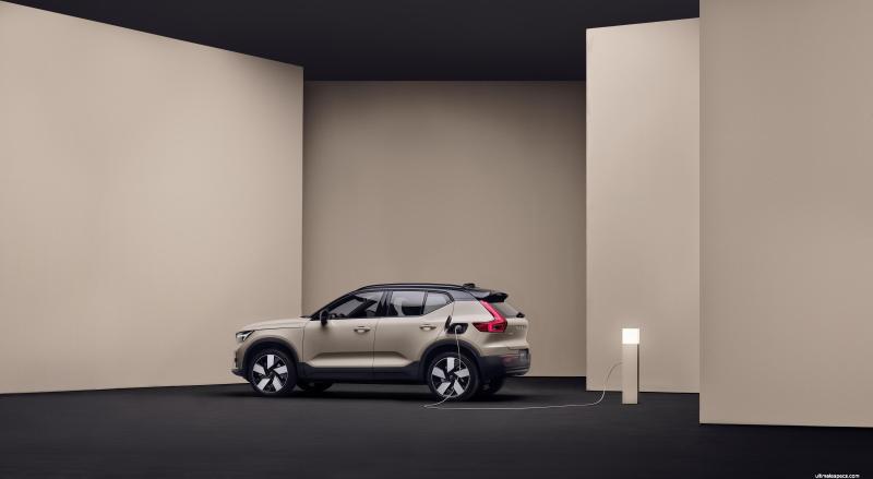 2026 Volvo EX40 Single Motor görsel 3