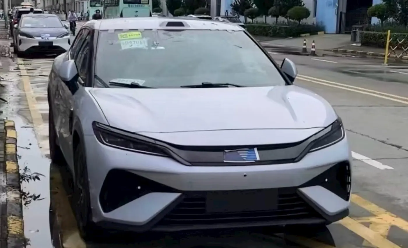 BYD’nin Yeni Elektrikli GT Modeli Song L GT İlk Kez Kamuya Açık Alanda Görüntülendi