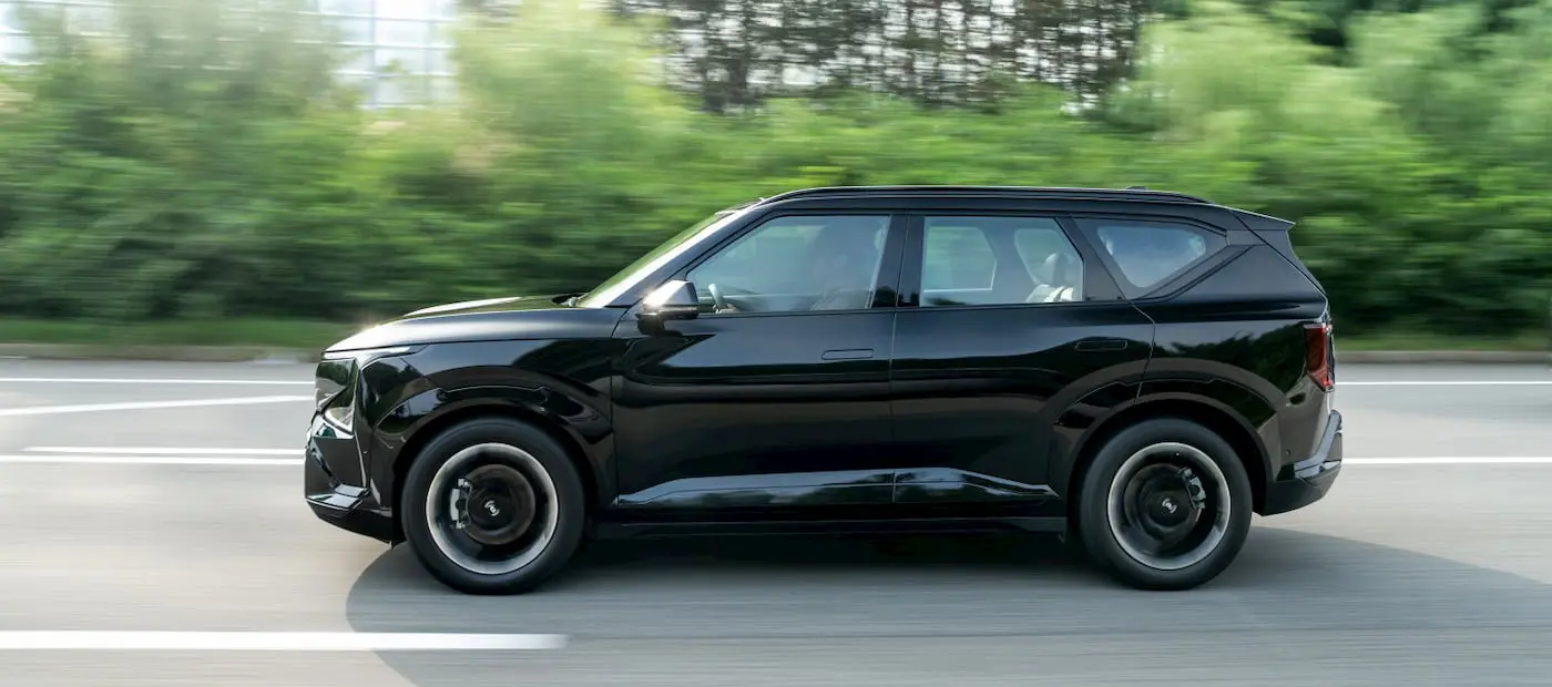 Kia EV5 Serisine Yeni Storm Donanımı ve Dört Çeker Seçeneği Eklendi