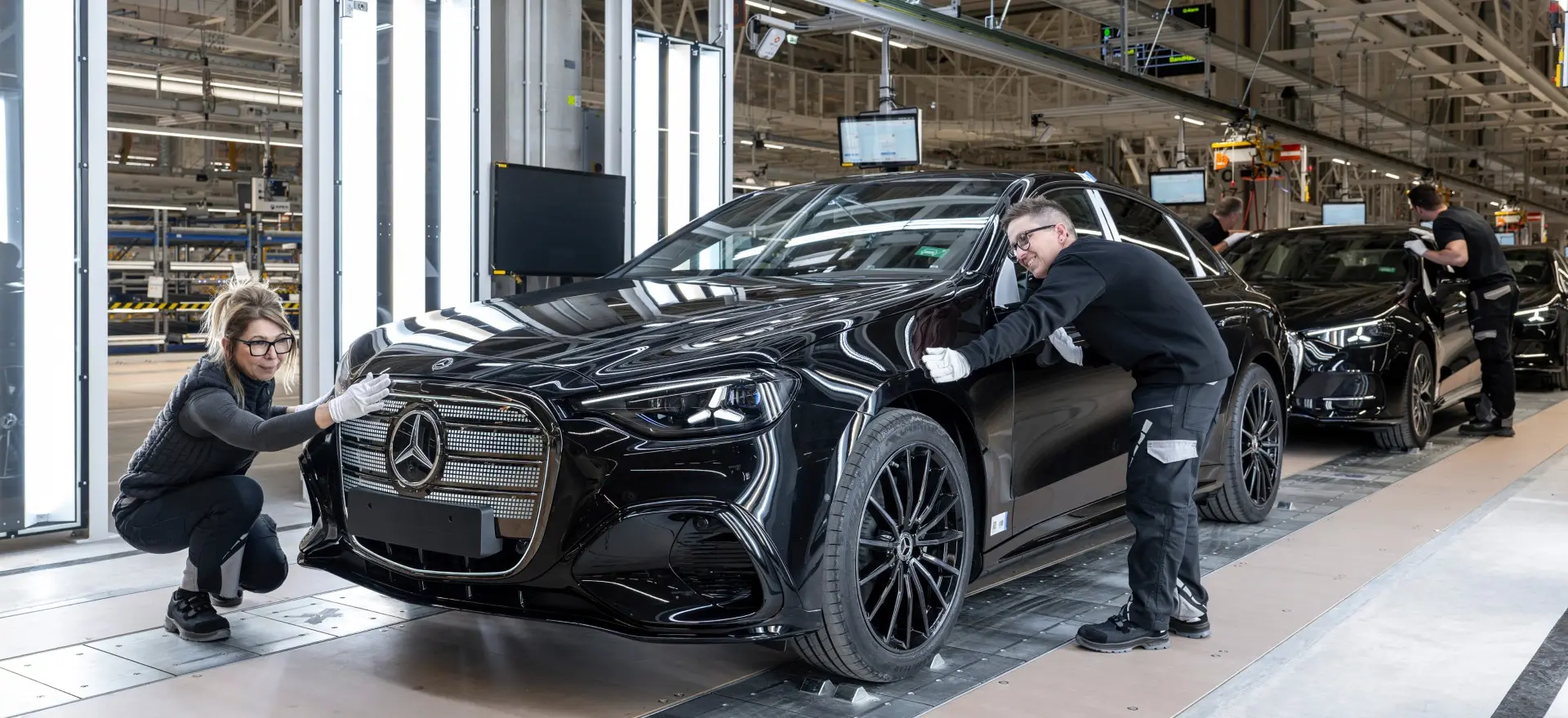 Mercedes-Benz, Macaristan’daki Tesisinde Elektrikli C-Serisi Üretimine Başladı