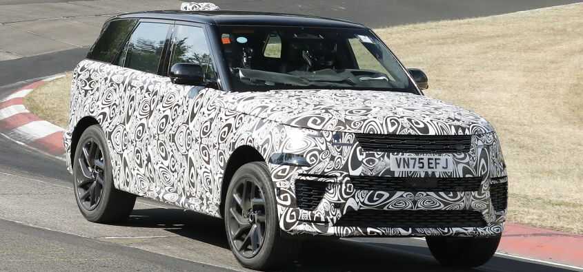 Makyajlı Range Rover Sport Yeni Egzoz Çıkışlarıyla Test Edilirken Görüntülendi