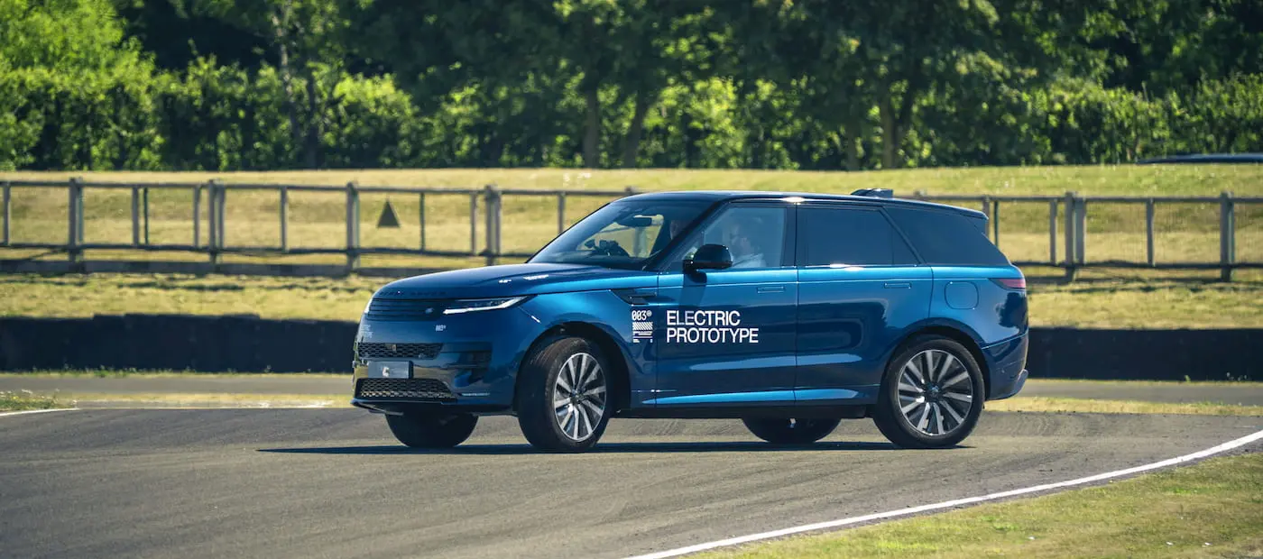 Range Rover Sport Elektrikli İlk Kez Sahneye Çıktı