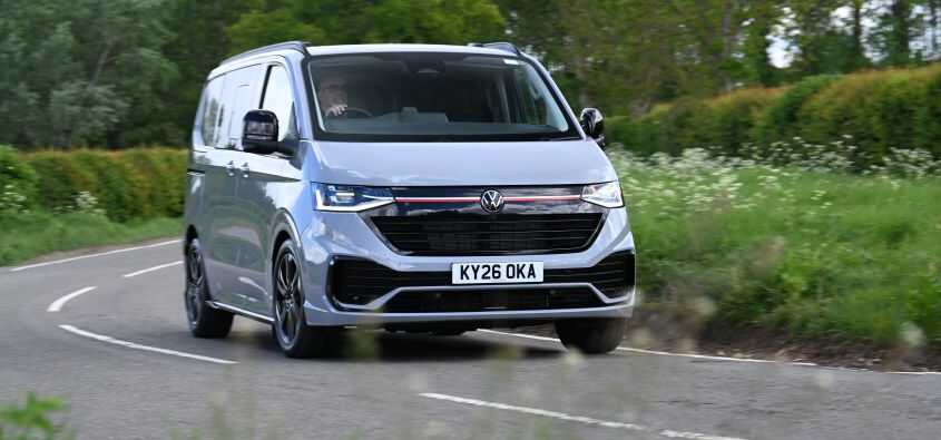 Volkswagen Transporter Ailesine Şarj Edilebilir Hibrit Seçeneği Eklendi