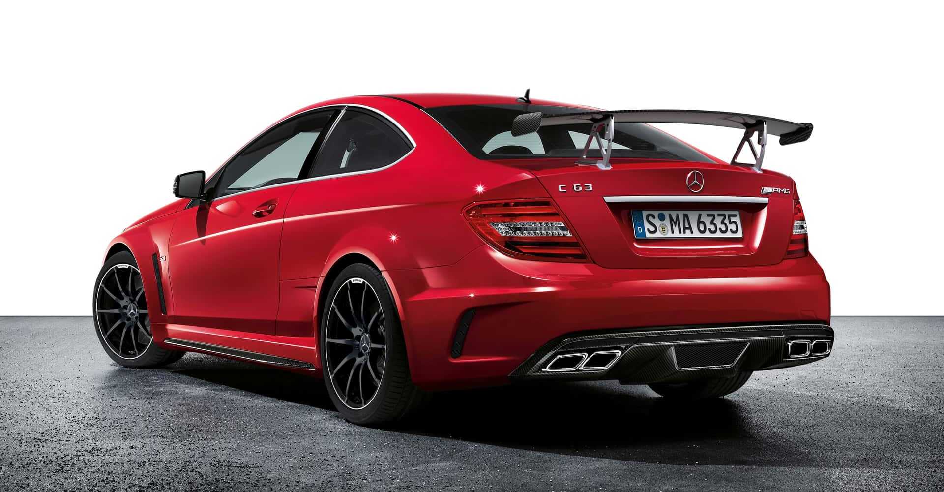 V8 Motorlu Yeni Mercedes-AMG C63 Yolda Olabilir