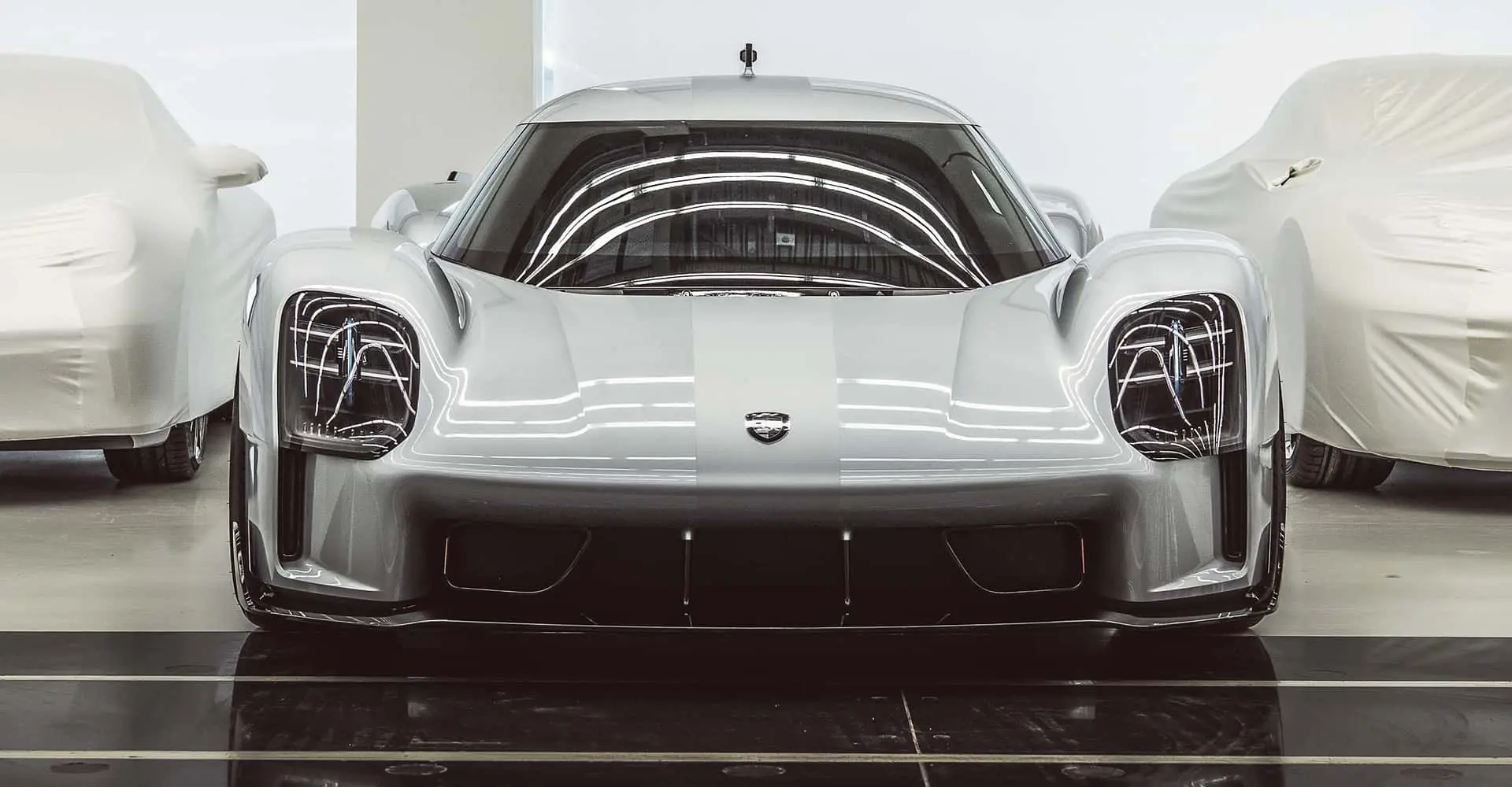 Porsche’den Düz 8 Silindirli Motorla Donatılacak Yeni Süperspor Otomobil Yolda