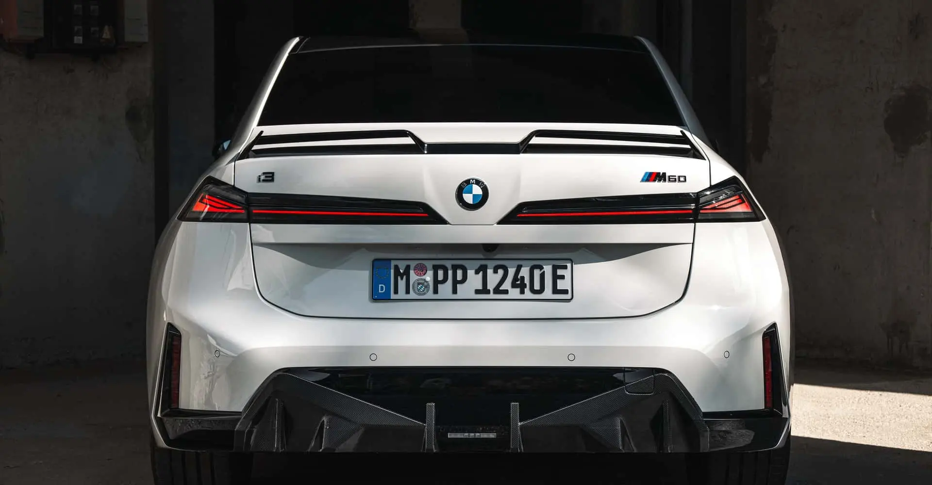 BMW’den Sürpriz Hamle: Tamamen Elektrikli İlk i3 M60 Tanıtıldı