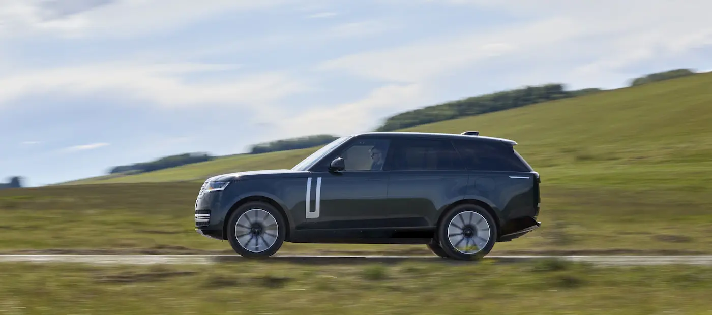Range Rover’in İlk Lüks Elektrikli SUV Modeli 140.000 Dolar Başlangıç Fiyatıyla Satışa Sunuldu