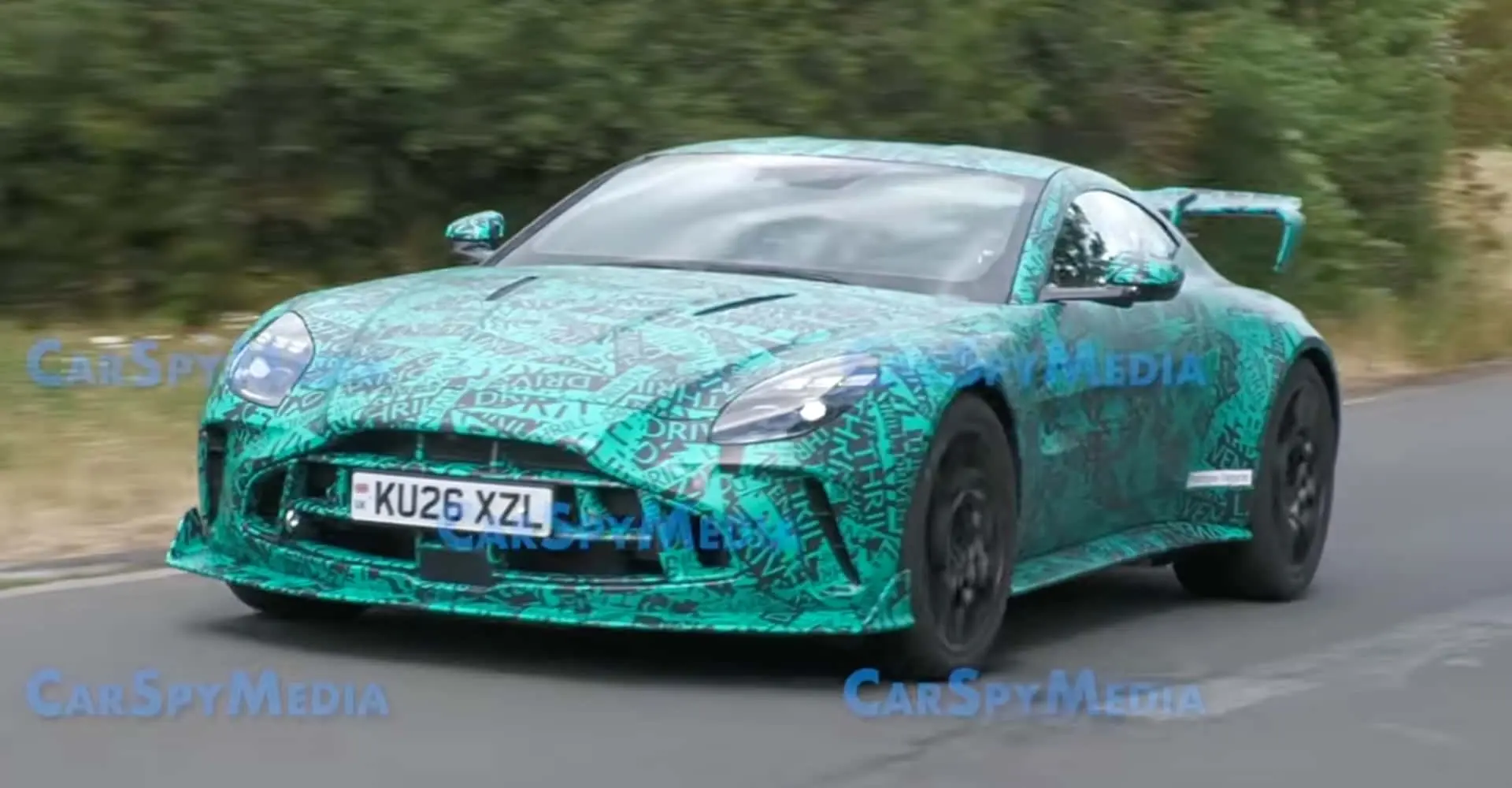 Aston Martin, Porsche 911 GT3 Rakibi Yeni Modelini Test Ederken Yakalandı