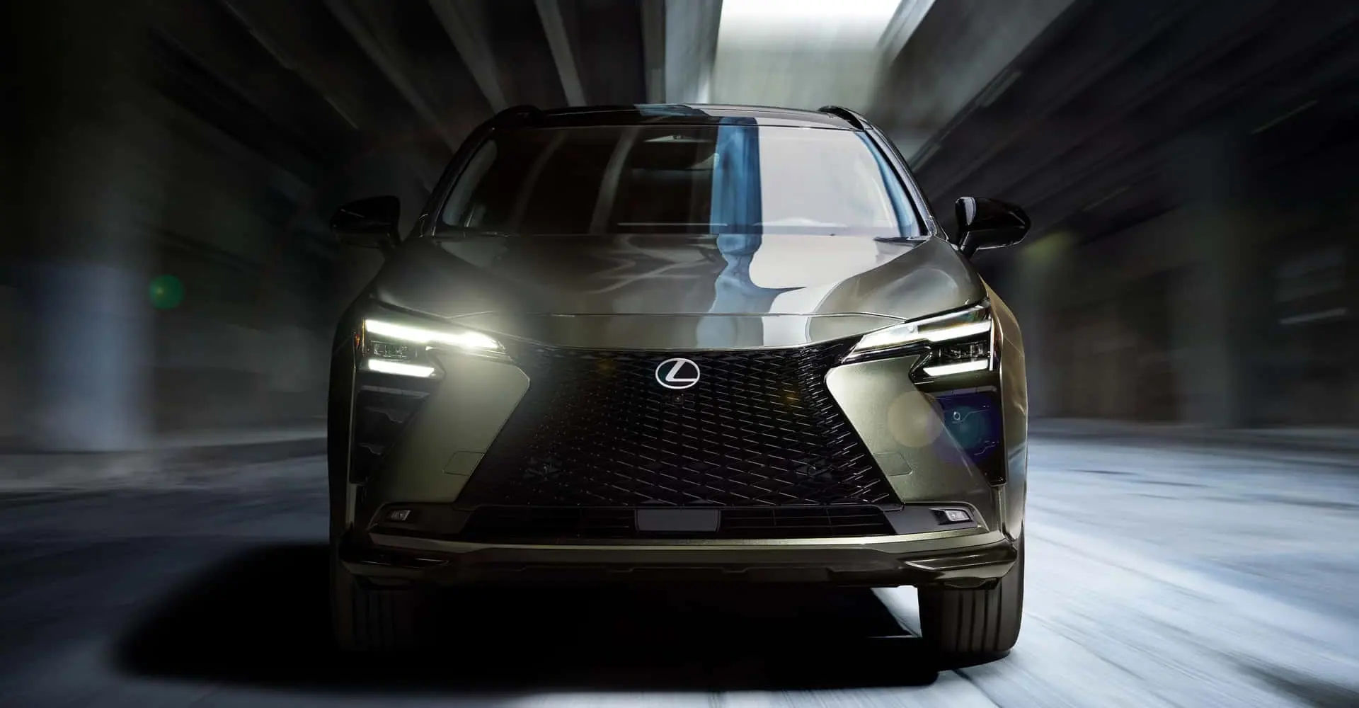 2027 Lexus NX Yenilendi: Yeni Yüzü ve Gelişmiş Hibrit Gücüyle Karşınızda