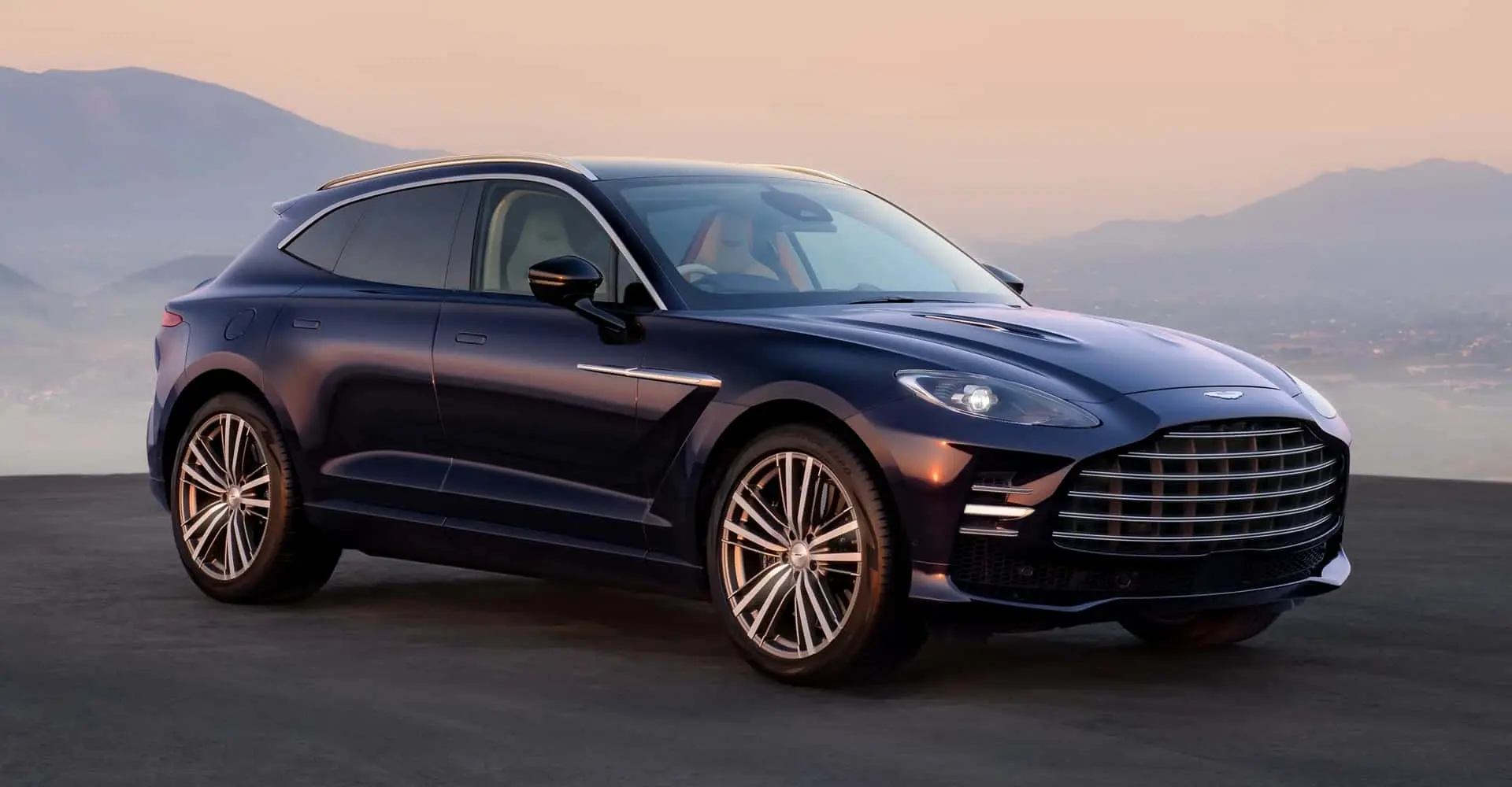 Aston Martin DBX GT Tanıtıldı: Daha Konforlu ve Sakin Karakter