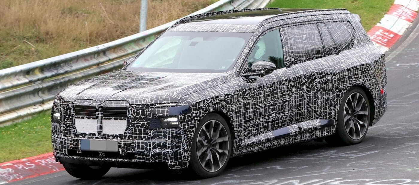BMW’nin İlk Üç Sıra Koltuklu Elektrikli SUV Modeli iX7 Görüntülendi