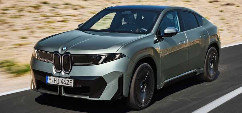 Yeni BMW iX4 Tanıtıldı: 827 Kilometre Menzil ve 604 Beygire Kadar Güç Sunuyor