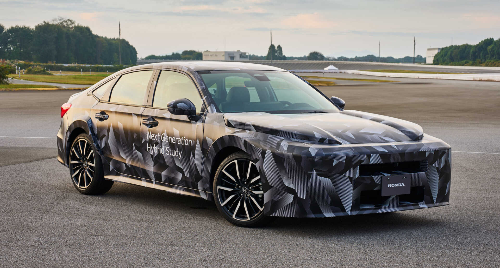 Honda’dan Dünyanın En Verimli Hibrit Güç Ünitesi ve 15 Yeni Model Hamlesi