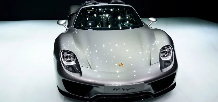 Porsche’den Yeni Üst Segment Stratejisi: Süper Spor Otomobil ve Yeni Modeller Yolda