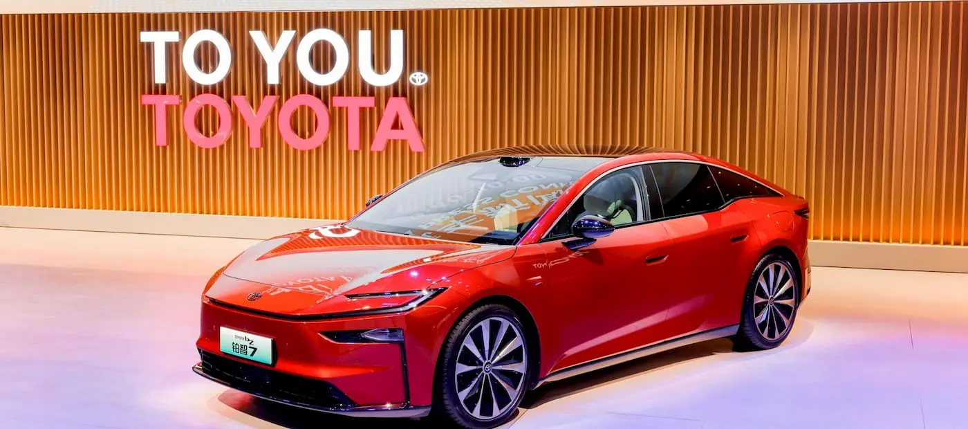 Toyota’nün Elektrikli Araç Satışları İkiye Katlandı, Ancak Çin Pazarı Küresel Satışları Baskılıyor